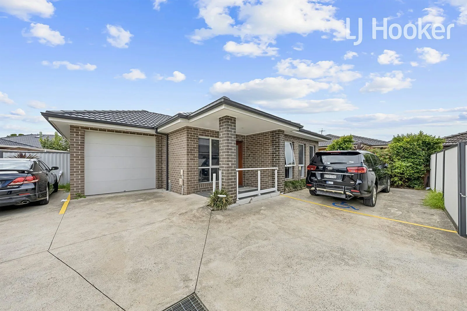 Villas in Bossley Park - property view 4